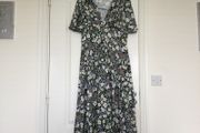 Dress Boohoo floral dress size 14