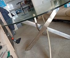 PRICE DROP DAWNAngel Creda Designer Tempered Glass Table 1/7 Price