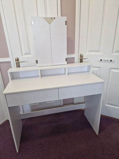 Vanity / Dressing Table / Makeup Table / Desk with Foldable Mirror