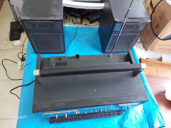 Vintage SANYO Radio and Dual Tape Deck, Model No. C36L, and 2 speakers, in excellent condition, both Tapes and Radio functioning well