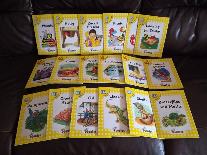 Jolly Phonics Level 2 Reader - 18 Books