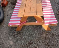 kids picnic table
