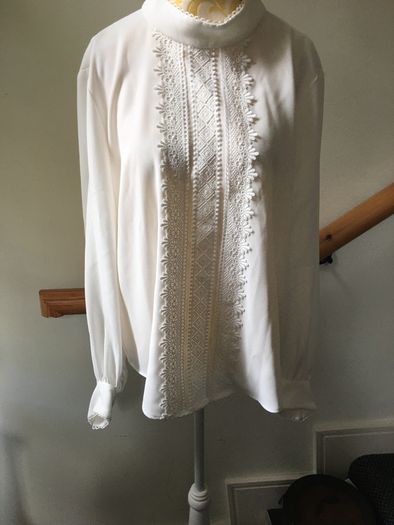 Zara blouse, new, size L
