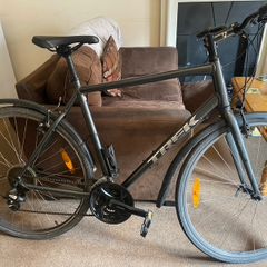 Nearly new Trek FX1 XL