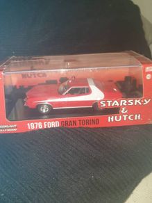 Greenlight Hollywood 1976 Ford Gran Torino Starsky & Hutch Die.cast