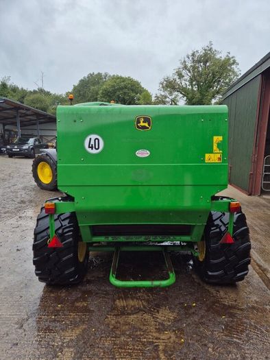 Baler John Deere F440r