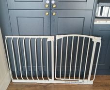 Dreambaby Safety Gate Pressure Mounted