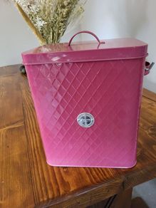 bread bin