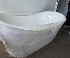 Free standing bath