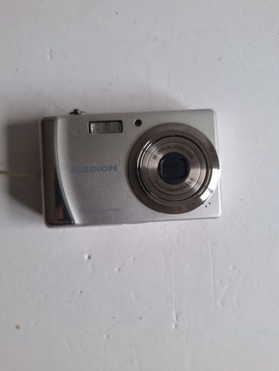 Medion MD 8621 10 digital camera