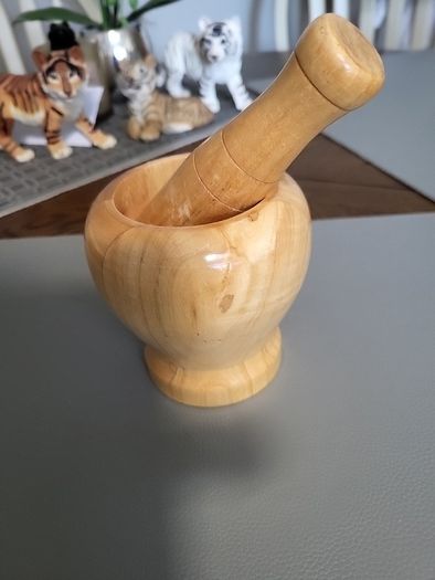pestle and mortar wooden