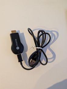 Google Chromecast 1st Generation H2G2-42 Media Streamer with HDMI