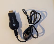 Google Chromecast 1st Generation H2G2-42 Media Streamer with HDMI