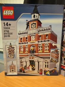 Lego Town Hall 10224 box only