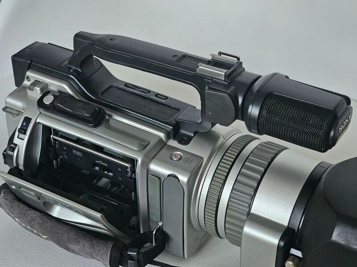 Sony Dcr-vx2000e Pal
