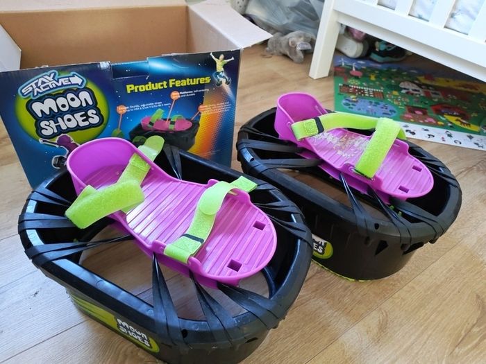 Moon Shoes