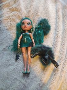 Jewel ritchie rainbow high doll