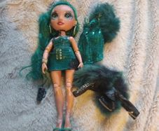 Jewel ritchie rainbow high doll