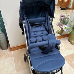 Hauck Buggy / Stroller , Navy Blue , Mint Condition (Barely Used)