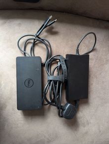 DELL D6000 with 130W charger