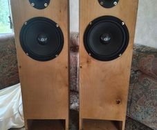 Hi-Fi Speakers