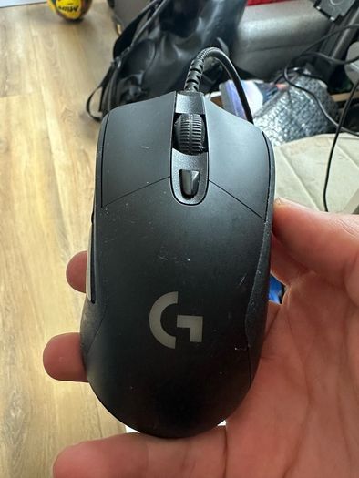 Gaming PC + 4K screen + Keyboard + Mouse