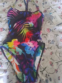 Reversible girl's swimsuit