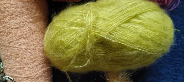 Knitting Yarns ( Multicolour)