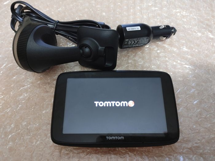 sat nav TomTom GO Essential, Wifi, Europe 2026, 5 inch LCD
