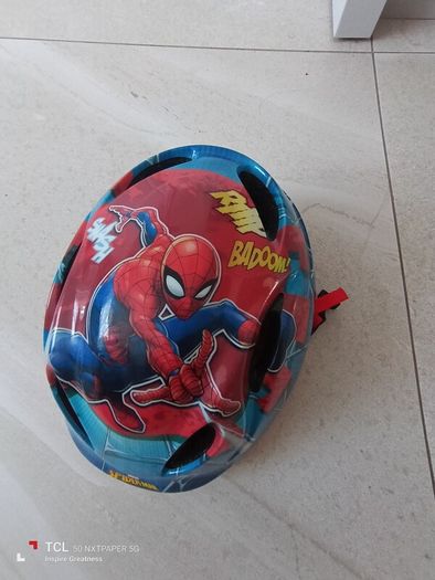 kids/boys bike helmet. Age 5/6