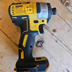 Dewalt Impact Driver DCF887 Body
