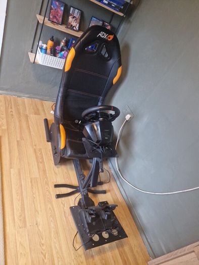 gaming chair wheel and peddles