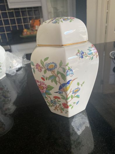 Aynsley  Pembroke large Lidded canister