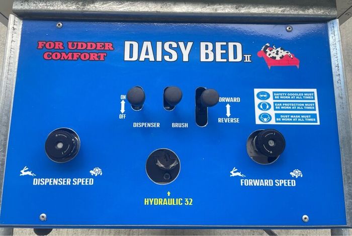 New Daisy Bed Cubicle Cleaners
