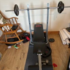 Bench press and weights