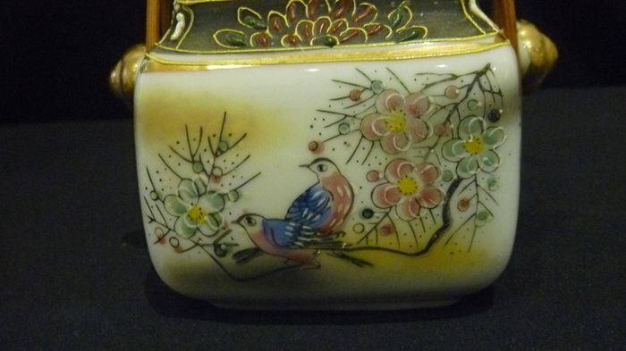 Oriental Sugar Bowl/Trinket box