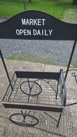 shop display cart