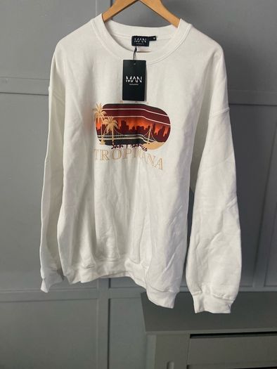 BNWT BooHoo OverSize Sweatshirt - M