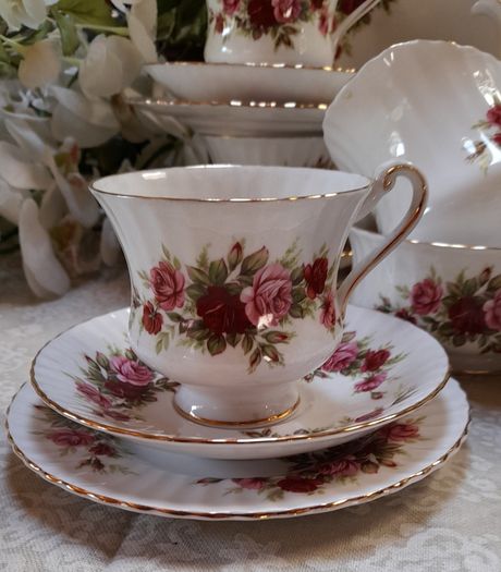 Vintage Paragon " English Rose" tea set