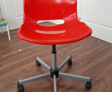 kids desk chair