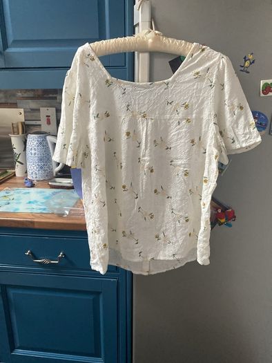 ladies short sleeve top