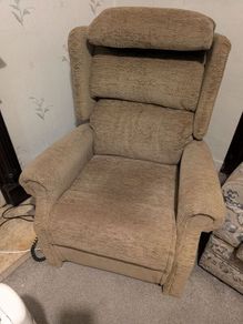 Seniors Recliner Tilt and Lift Chair