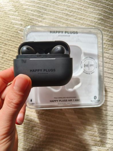 Wireless Happy Plugs - Made in Sweden