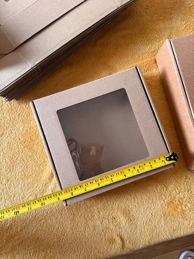 wrapping boxes