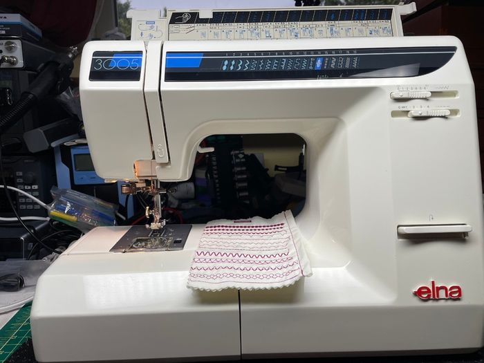 ELNA 3005 Sewing Machine - Just Serviced - Swiss made ! - Heavy Duty 70W machine - Excellent condition