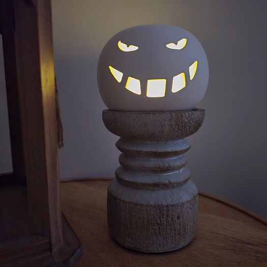Pumpkin tea light