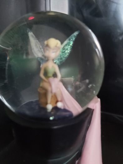 Tinkerbell Disney snow globe