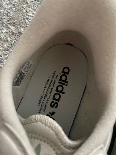 BNWT Adidas Ozweego Trainers size 6