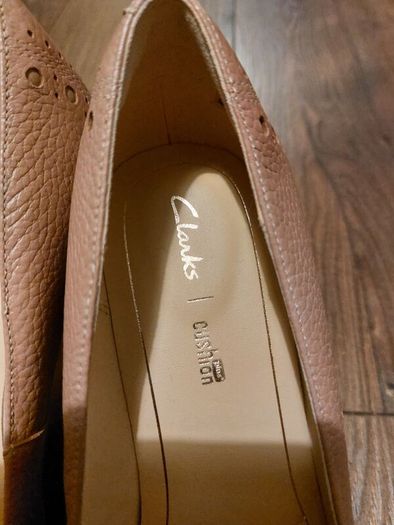 Clarks- nude- uk7
