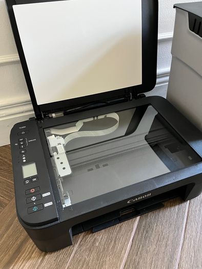 Nearly New Printer + Free Shredder